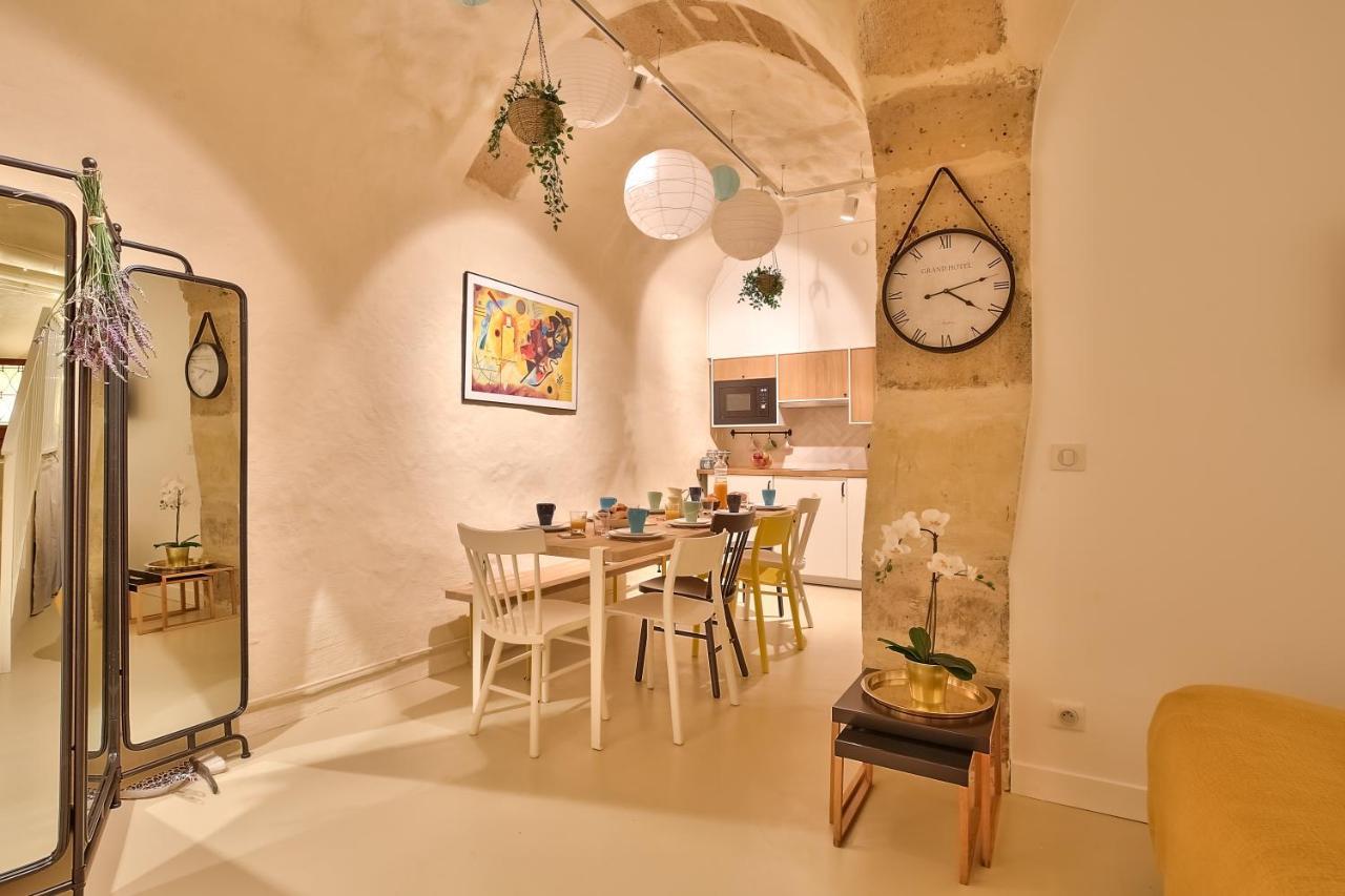 New Stunning 4 Bdrs Apt, With Ac - Le Marais Paris Dış mekan fotoğraf