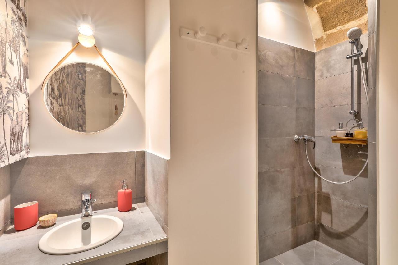 New Stunning 4 Bdrs Apt, With Ac - Le Marais Paris Dış mekan fotoğraf